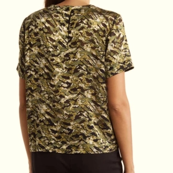 TAHARI Women's Top | Olive Green | Abstract Print Short Sleeve | NWT Size SM - Picture 2 of 15